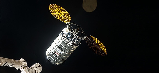 Nominiert: Trump will Vertrauten von Tesla-Chef Musk Isaacman nun doch als NASA-Chef NASA-Chefposten: Trump setzt auf Isaacman, Vertrauten von Tesla-Chef Elon Musk | finanzen.net