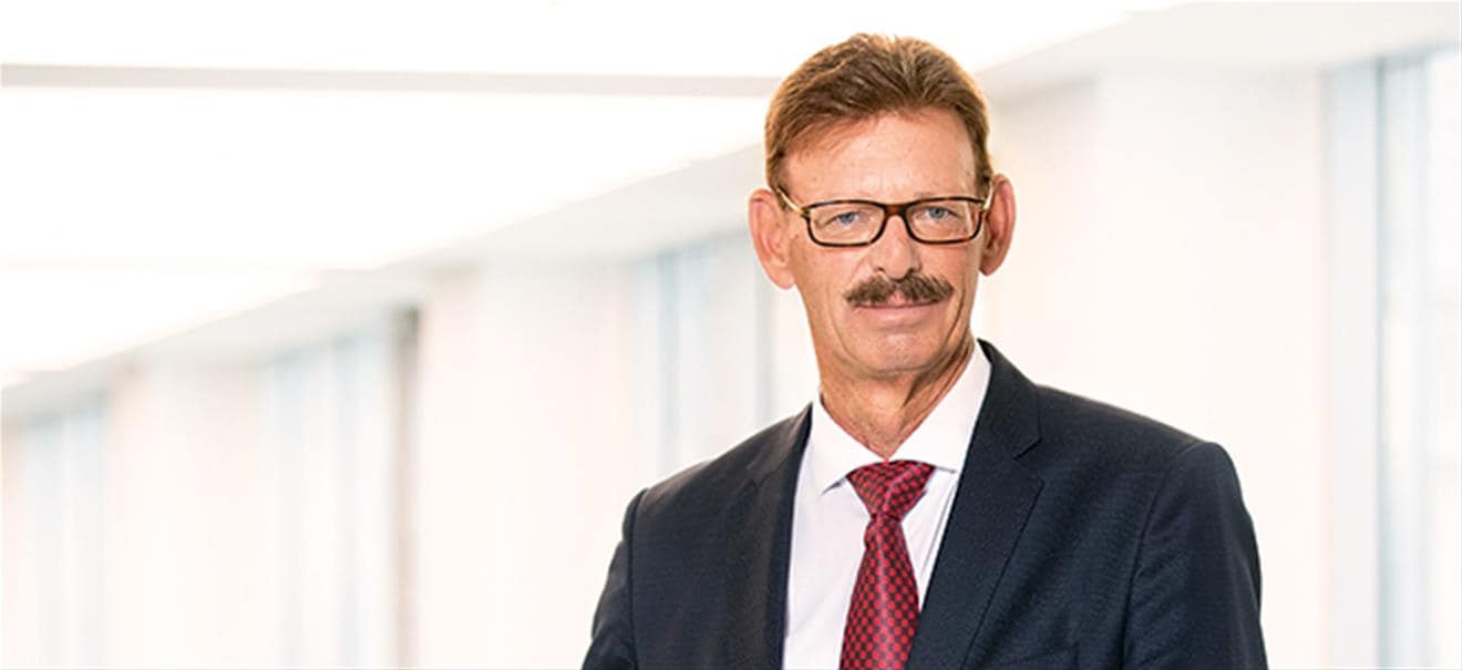 Lothar Estein US Treuhand-Gründer Estein: "Von New York und Kalifornien die Finger lassen" | finanzen.net