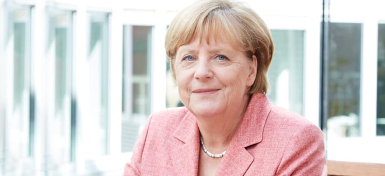 Bittere Bilanz: Kohl-Berater Tiedje über 16 Merkel-Jahre | finanzen.net