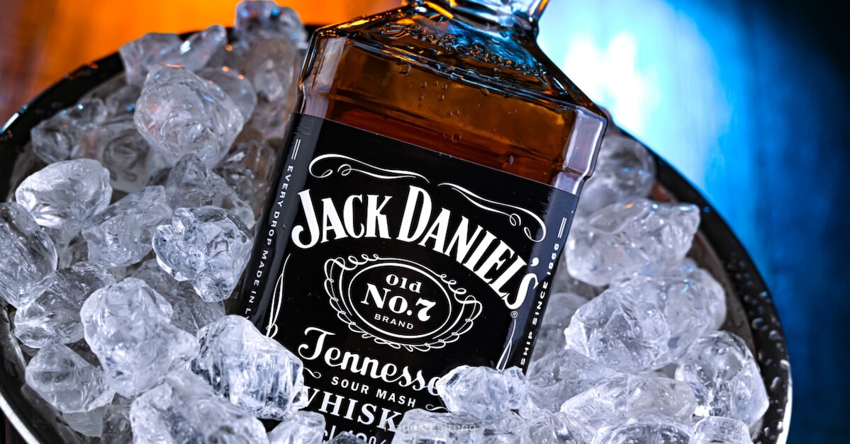 Brown-Forman: Pernod-Gerüchte und RTD-Boom zünden massiven Kurs-Turbo