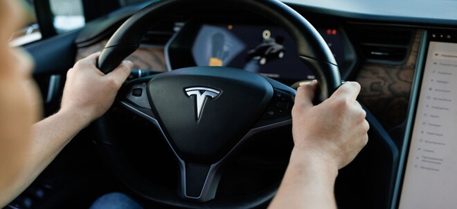Tesla Robotaxi im Test: Analyst Dan Ives ist begeistert