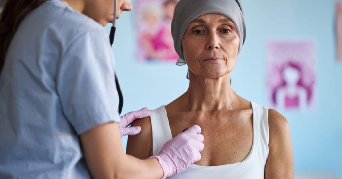 Das Biotechnologie-Unternehmen Erasca überrascht mit guten News am laufenden Band — Aktie vor Ausbruch aus Base!