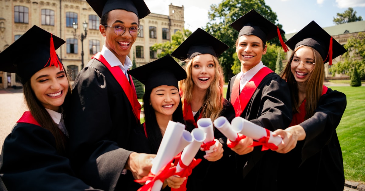 Laureate Education: Gewinnanstieg um 153 % und Allzeithoch nach strategischer Neuausrichtung