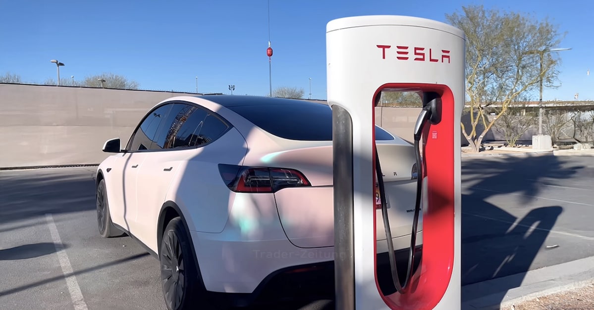 Tesla mit Rekordumsatz in Q3 und ehrgeizigen Produktionszielen