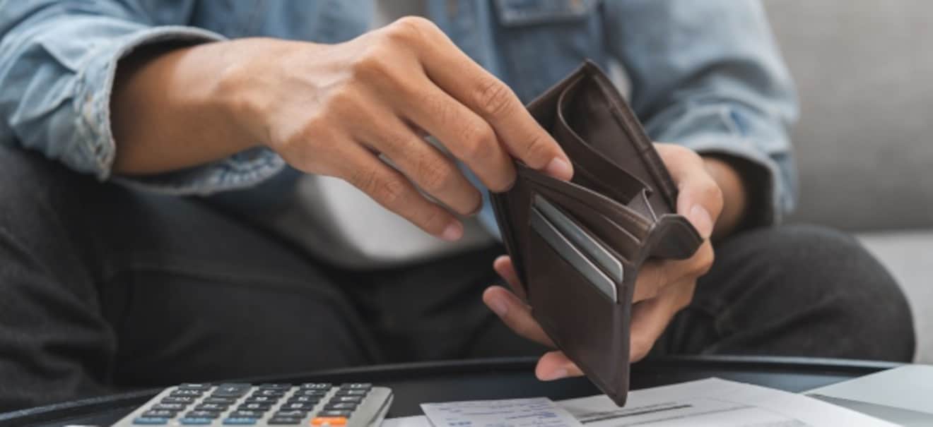 Einlagensicherung: Einlagensicherung: Warum Bankguthaben 100.000 Euro nicht überschreiten sollten Sparer aufgepasst: Was Sie über die 100.000-Euro-Grenze bei Bankguthaben wissen müssen | finanzen.net