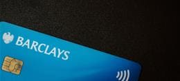 Barclays erhöht Renditeziel und kauft Aktien zurück - Kurs steigt