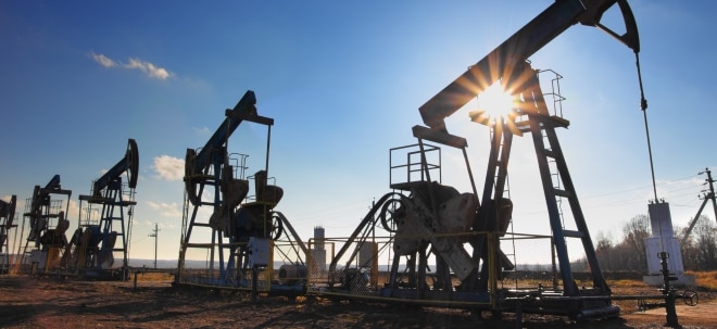 Ölpreise geben deutlich nach - OPEC+ enttäuscht trotz Förderkürzung | finanzen.net