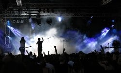 U2
