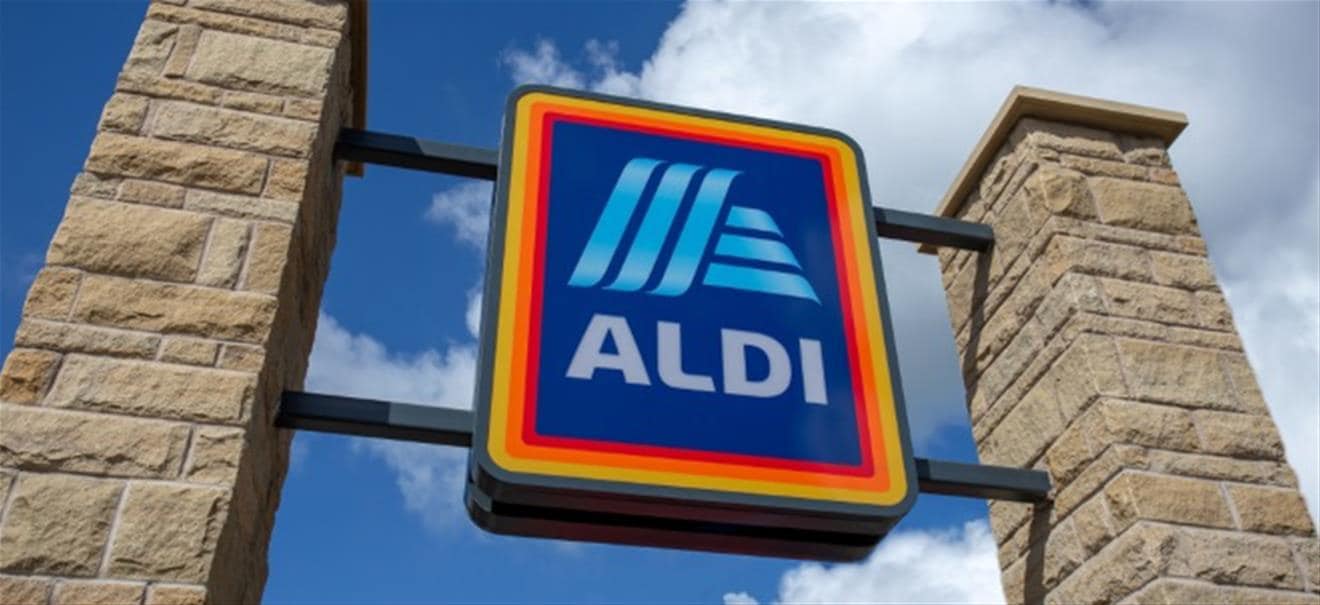 Kunden stehen Schlange: Dieser Aldi-Artikel ist der Verkaufsschlager in den USA | finanzen.net