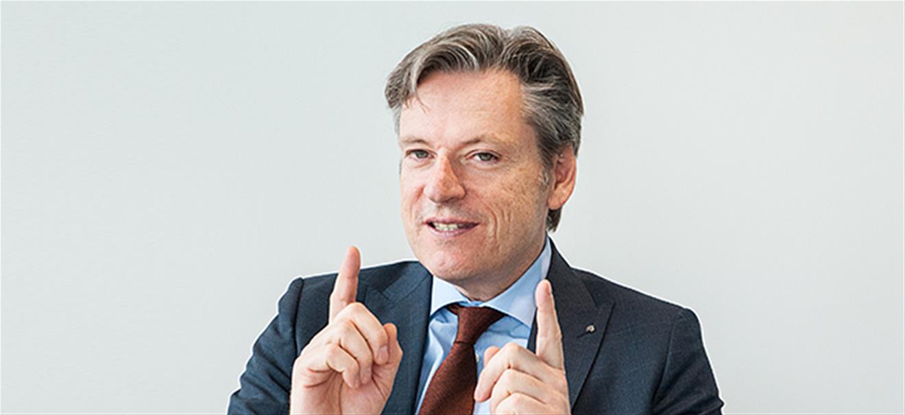 Swiss Life Deutschland-Chef Jörg Arnold Swiss Life: Darum ist Vertrauen auch so wichtig | finanzen.net