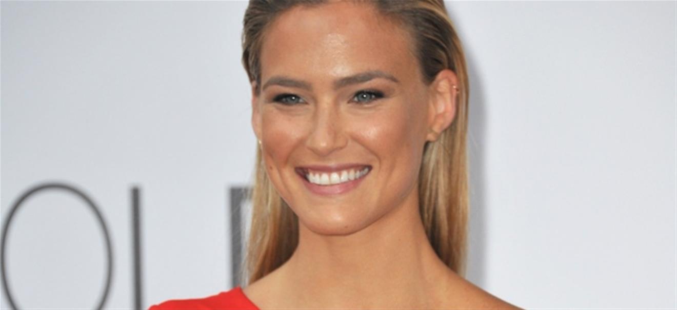 Advent auf dem Polizeirevier: Hat Topmodel Bar Refaeli Steuern hinterzogen? | finanzen.net