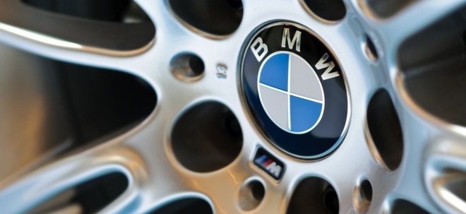 BMW-Aktie zieht an: BMW verzeichnet starkes Quartal | finanzen.net