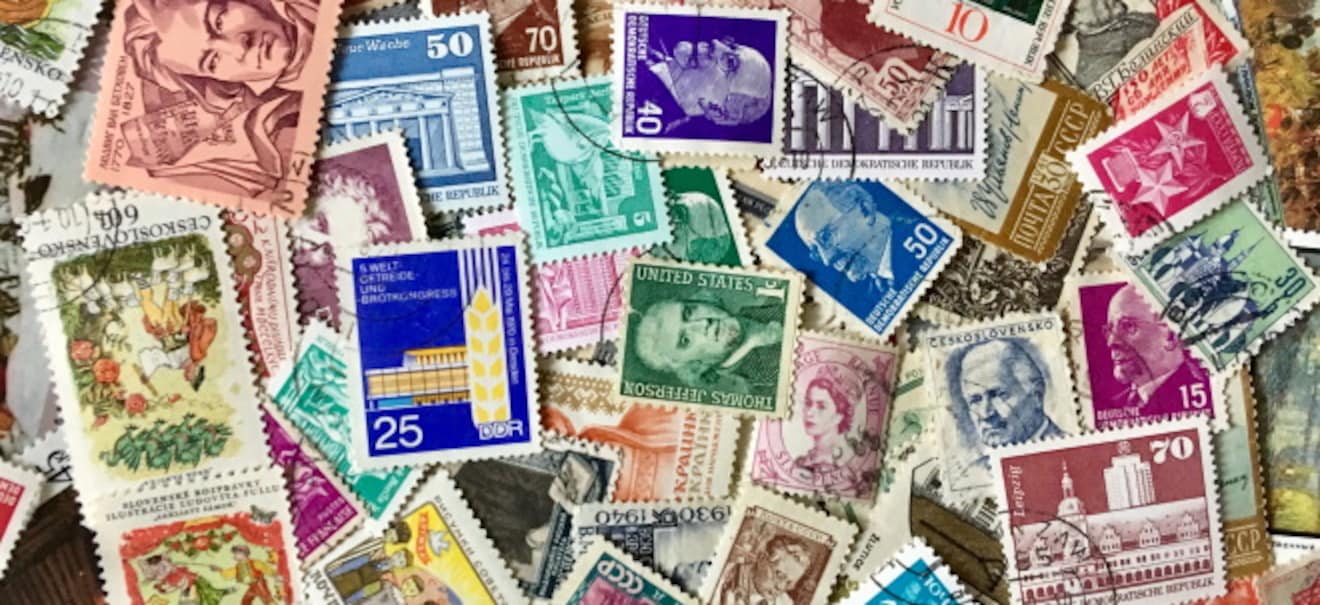 Geldanlage im Fokus: Briefmarkensammeln als Investment - Lohnt sich diese traditionelle Form der Wertanlage noch? | finanzen.net