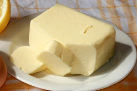 https://images.finanzen.net/mediacenter/unsortiert/butter_450.jpg