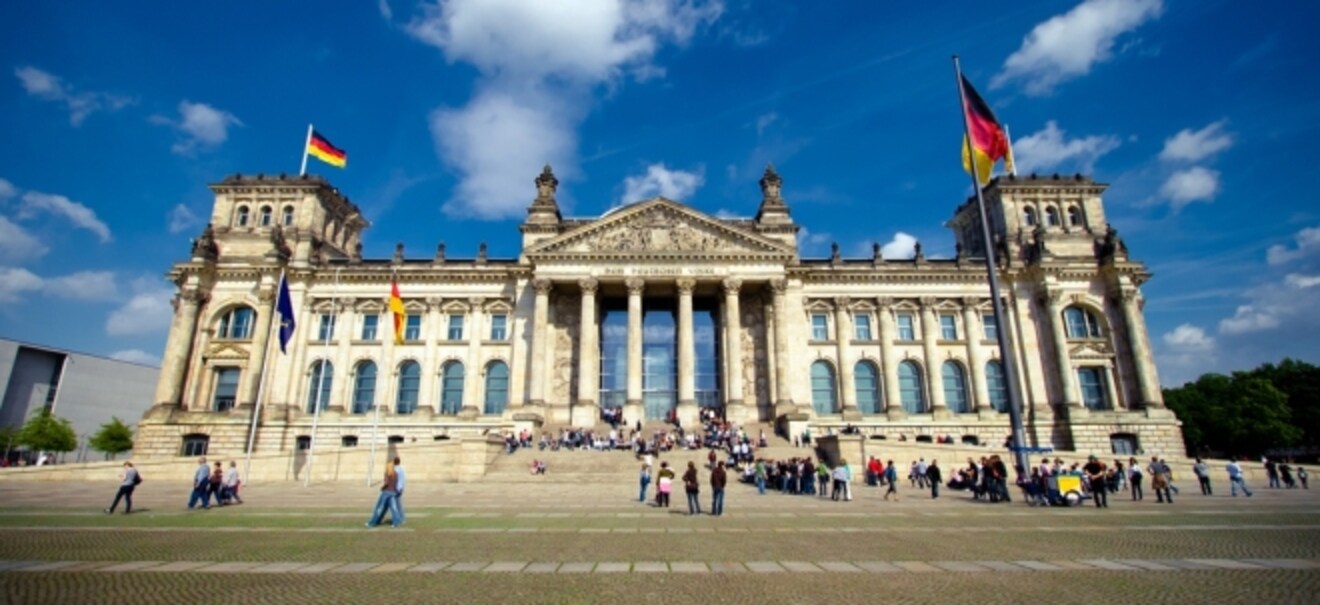 Haushaltsgesetz 2021: Schuldenhaushalt 2021: Der Staat verschuldet sich und Milliardäre verdienen weiter Milliarden Schuldenhaushalt 2021: Der Staat verschuldet sich und Milliardäre verdienen weiter Milliarden | finanzen.net