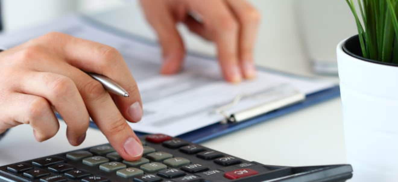 Quereinstieg als Beamter: Chancen und Gehalt im Überblick | finanzen.net