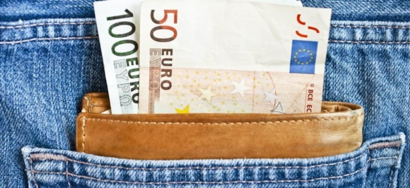 Gehaltsvergleich: Das verdienen DAX-Vorstandsvorsitzende im Vergleich zu ihren Mitarbeitern DAX-Vorstandsvorsitzende: Gehaltsvergleich mit Mitarbeitern | finanzen.net