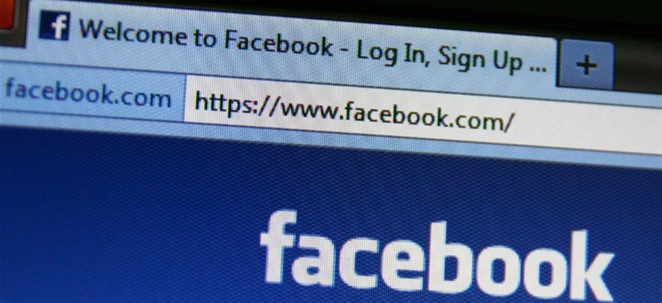 Kunftig Meta Facebook Aktie Fester Facebook Vor Namensanderung Millionenstrafe Wegen Diskriminierung Von Us Angestellten Nachricht Finanzen Net