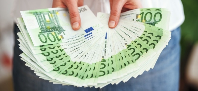 Teuer Oder Schlicht So Viel Geld Geben Manner Fur Verlobungsringe Aus Nachricht Finanzen