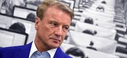 : Греф: Альтернативы доллару нет и долго не будет