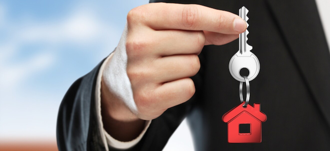 Rechte und Pflichten: Wohnungsübergabe: Darauf gilt es, als Mieter beim Auszug zu achten Wohnungsübergabe ohne Stress: Diese Tricks sollten Mieter für einen reibungslosen Auszug kennen | finanzen.net