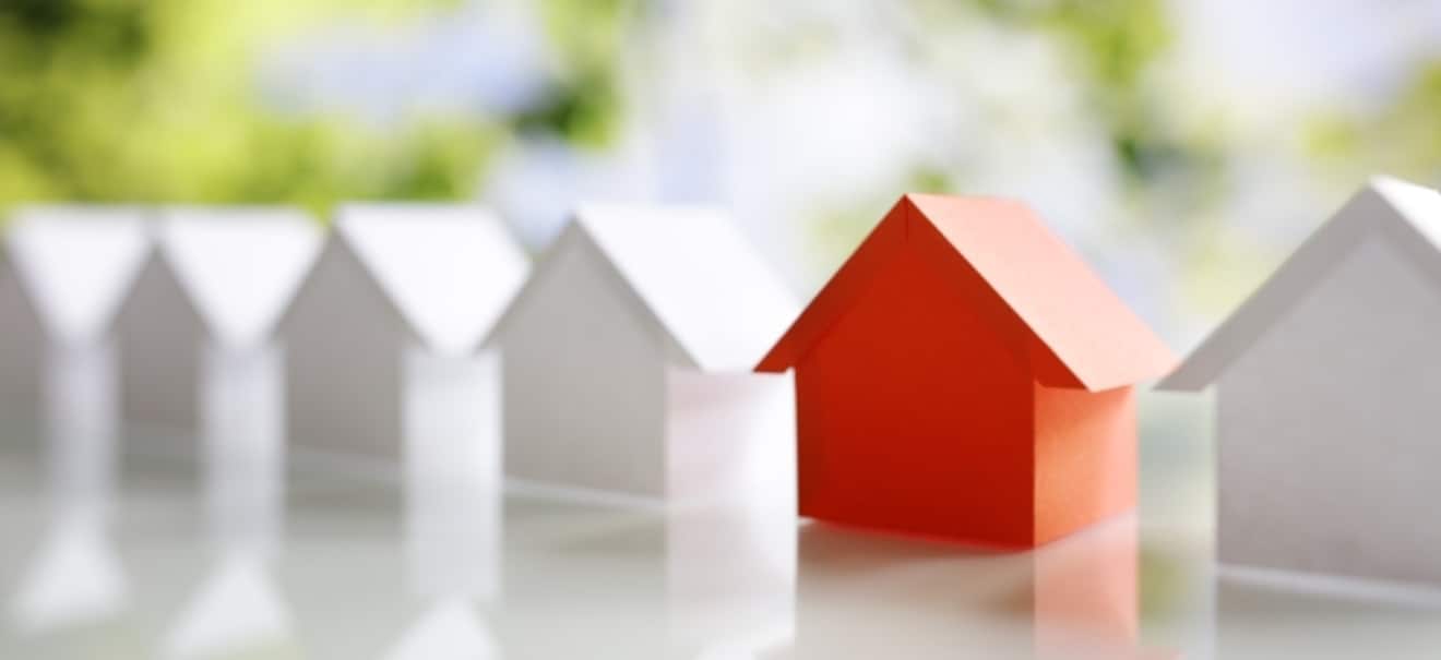 Der Nachbar sagt Nein: Wann ein Swimmingpool untersagt werden kann | finanzen.net