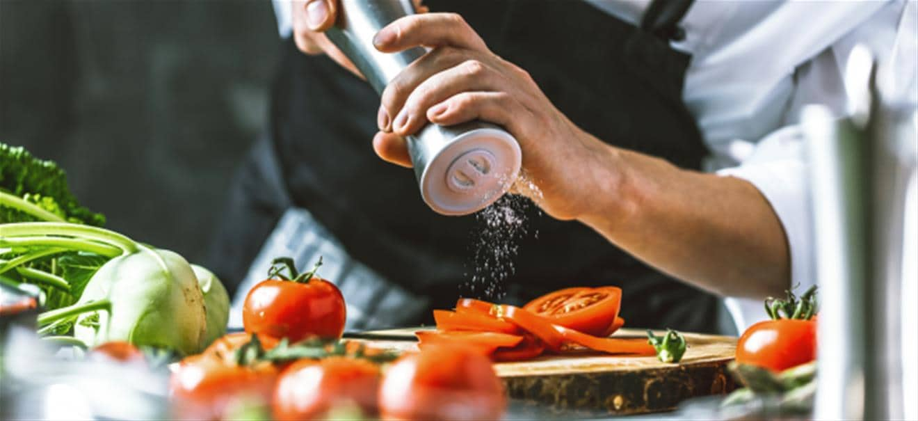 Energieeffizientes Kochen: Tipps zur Reduzierung der Stromkosten in der Küche trotz hoher Strompreise | finanzen.net