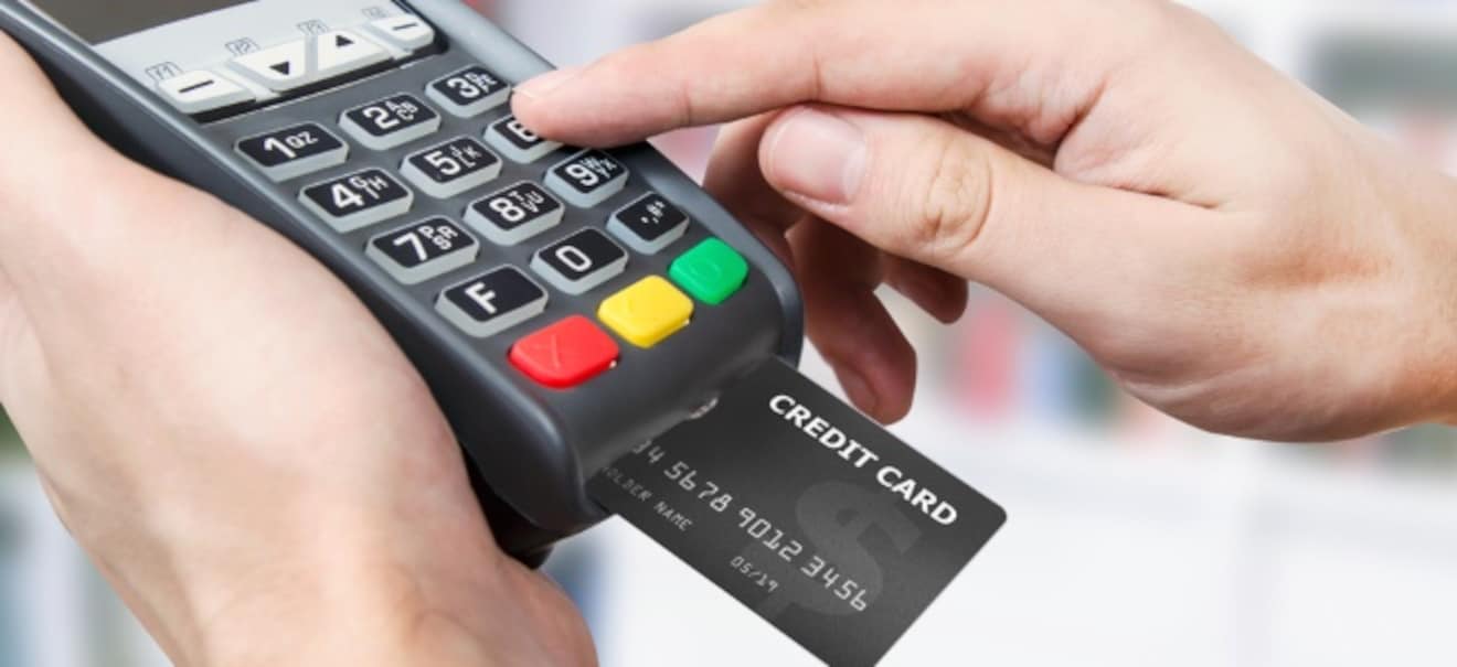 Tip & Restaurantbesuch: Trinkgeld per Kartenzahlung: Kommt das Geld wirklich an? Bei Kartenzahlung Trinkgeld geben: Das gilt es zu beachten | finanzen.net