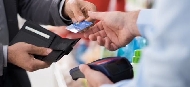 Vielerorts  nur Barzahlung: Terminals für Zahlung mit Giro- oder Kreditkarte bundesweit gestört | Nachricht | finanzen.net