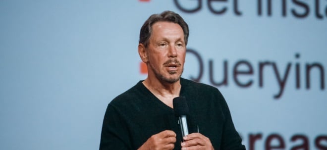 Larry Ellison verteidigt Elon Musk und enthüllt: Mein zweitgrößtes Investment ist Tesla | finanzen.net