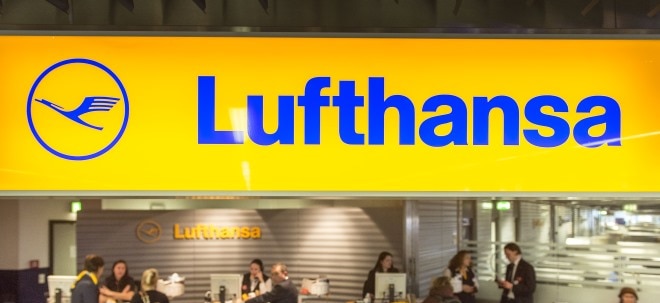 Abfertigungsprobleme: Lufthansa-Aktie tiefer: Weitere 2.000 Flüge entfallen bis Ende August | Nachricht | finanzen.net