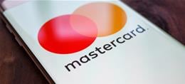 Aktien von Visa und MasterCard unter Druck: Walmart und Amazon prüfen offenbar Ausgabe von Stablecoins