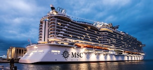 Reedereien wie MSC, Maersk und Hapag-LLoyd durchfahren Suezkanal teils wieder - Aktien im Blick
