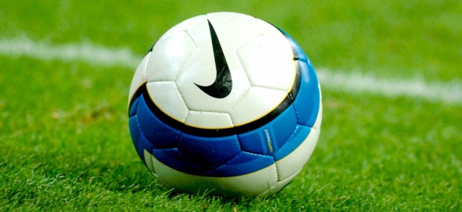 WM in Katar: Nike-Aktie fester: Fußball-Weltmeisterschaft wird zum Prestigeerfolg für Nike - Nur ein adidas-Team im Viertelfinale | Nachricht | finanzen.net