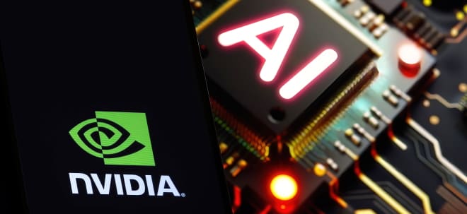 NVIDIA übertrifft Erwartungen und kauft Aktien zurück - NVIDIA-Aktie aber wegen Blackwell-Sorgen tief im Minus