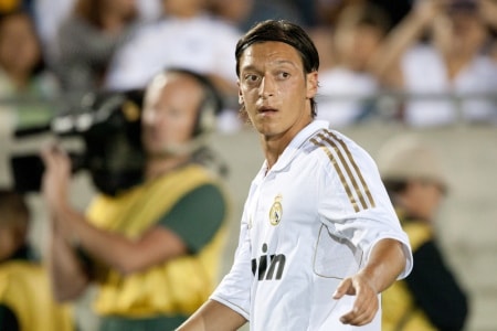 Mesut Özil (+7 Prozent)