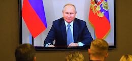 «Самая лучшая в мире»: Путин приказал уколоть вакциной всех