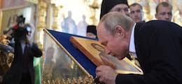 : Путин приложился к иконам накануне встречи с Трампом