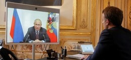 Путин попросил Макрона помочь с производством вакцины от Covid