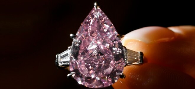 Alternative Geldanlage - Rosa Diamant für 16,9 Millionen Euro versteigert | finanzen.net