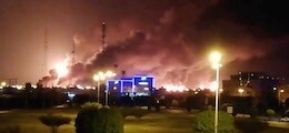 : Саудовская Аравия сокращает добычу нефти вдвое после атаки на крупнейший НПЗ
