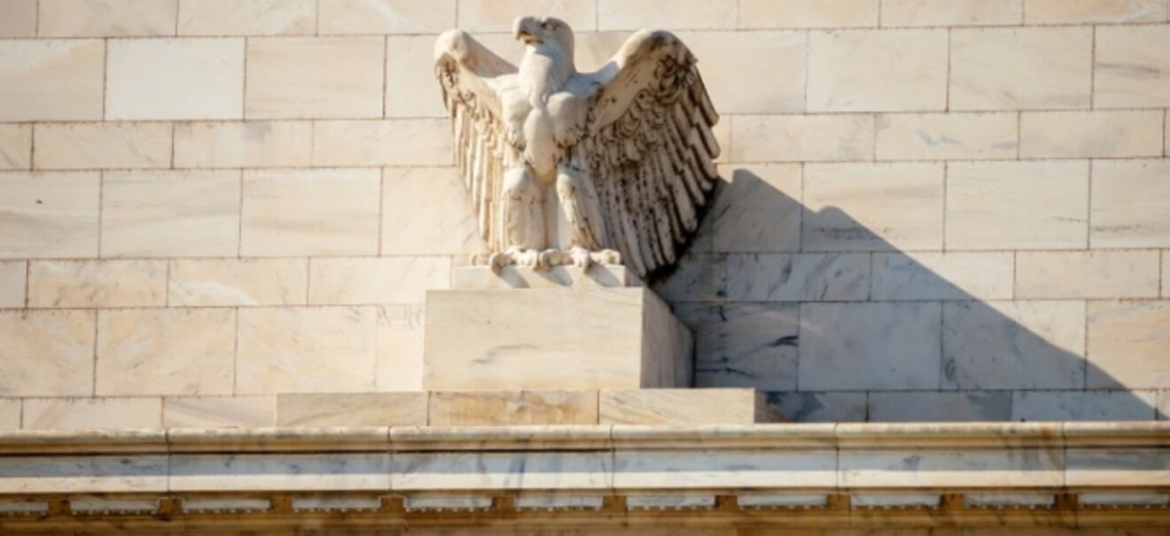 Fed in der Zwickmühle: Zwischen Bankenkrise und Inflationsbekämpfung: Fed erhöht Leitzins - Kurswechsel angekündigt Zwischen Bankenkrise und Inflationsbekämpfung: Fed erhöht Leitzins - Kurswechsel angekündigt | finanzen.net