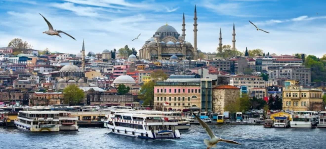 Corona und Auslandsurlaub in der Türkei: Welche Policen sind wichtig? | finanzen.net