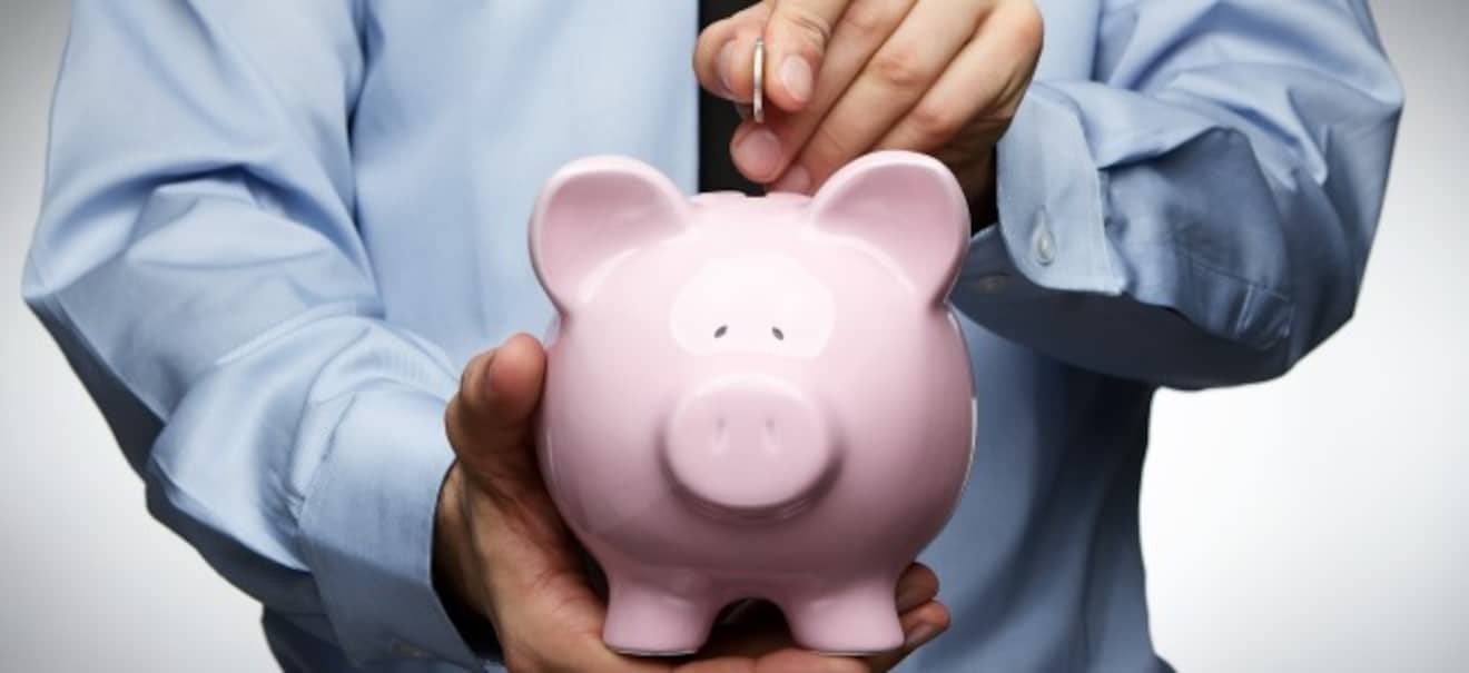 Warmwasser sparen: Geld bei Energie sparen: Kosten beim Warmwasser senken - so geht's Geld bei Energie sparen leicht gemacht: Die heißesten Tipps, um Ihre Warmwasserkosten zu senken | finanzen.net