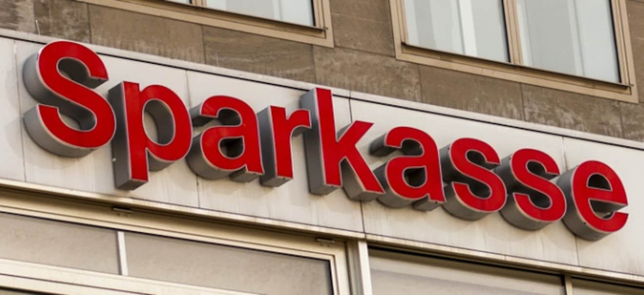 Sparkasse Dresden lenkt bei Zins ein | finanzen.net