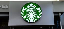 NASDAQ Composite Index-Papier Starbucks-Aktie: So viel hätten Anleger mit einem Investment in Starbucks von vor 10 Jahren verdient