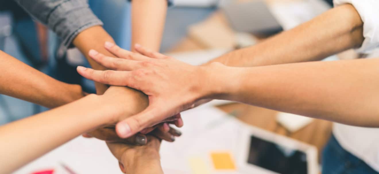 Gemeinsam stark: Vielfalt am Arbeitsplatz: 7 Tipps für ein inklusives Miteinander Barrierefreiheit als Business-Chance: Inklusion von Menschen mit Behinderungen birgt enormes Potenzial für Unternehmen | finanzen.net