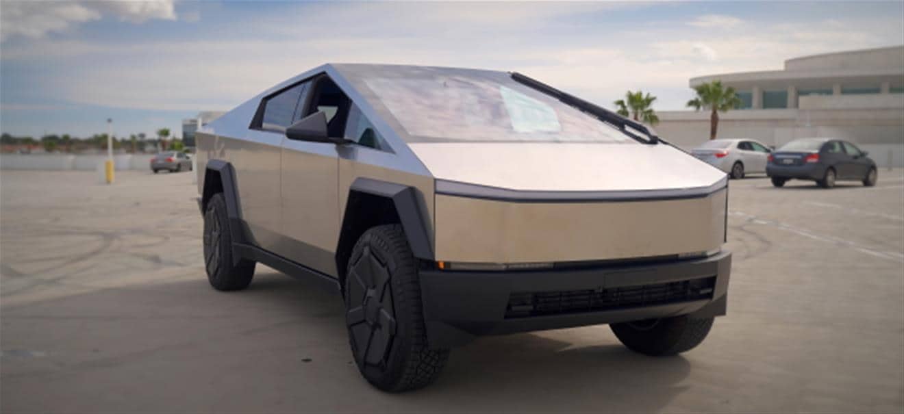Gesichtet: Diese Promis fahren Teslas Cybertruck Neues Fahrzeug bei NASDAQ-Titel Tesla: Diese Prominenten fahren einen Cybertruck | finanzen.net