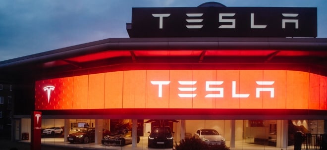 Tesla macht Model 3 mit europäischen Schnell-Ladesäulen kompatibel | finanzen.net