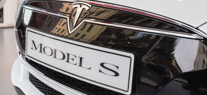 Tesla Model S Plaid als Streifenwagen: High-Speed trifft auf Nachhaltigkeit | finanzen.net